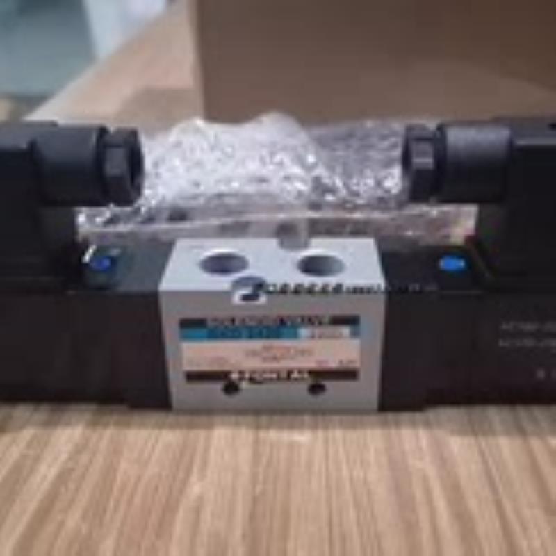 KURODA日本进口电磁阀PCD2408RCS2413RCD2413-Z12-027现货