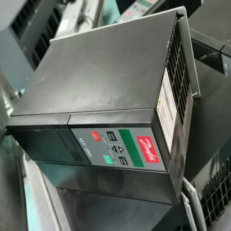 丹佛斯变频器VLT2975PT4B20STR0DBF，7.5（耶耶电子）