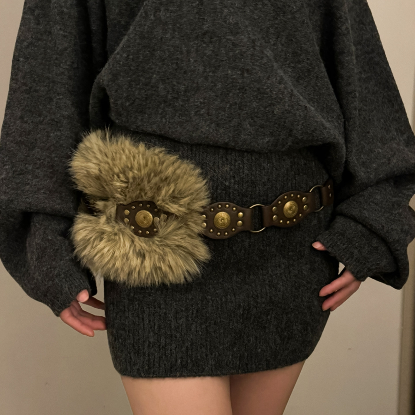 复古美式毛绒拼接腰带女亚文化朋克风个性y2k毛毛铆钉皮带配饰潮,服饰配件/皮带/帽子/围巾,腰带/皮带/腰链,淘宝优惠券,粉丝福利购,淘宝优惠卷