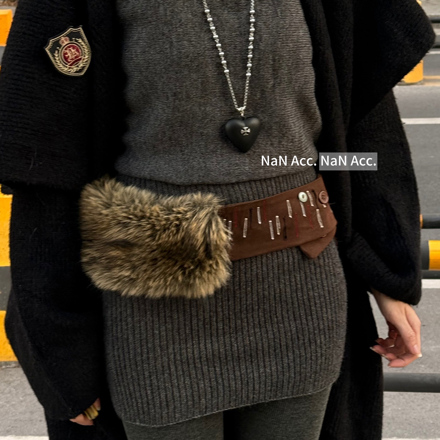 复古纽扣毛毛腰带女秋冬新款潮流时尚辣妹毛绒腰封百搭腰链配饰带,服饰配件/皮带/帽子/围巾,腰带/皮带/腰链,淘宝优惠券,粉丝福利购,淘宝优惠卷