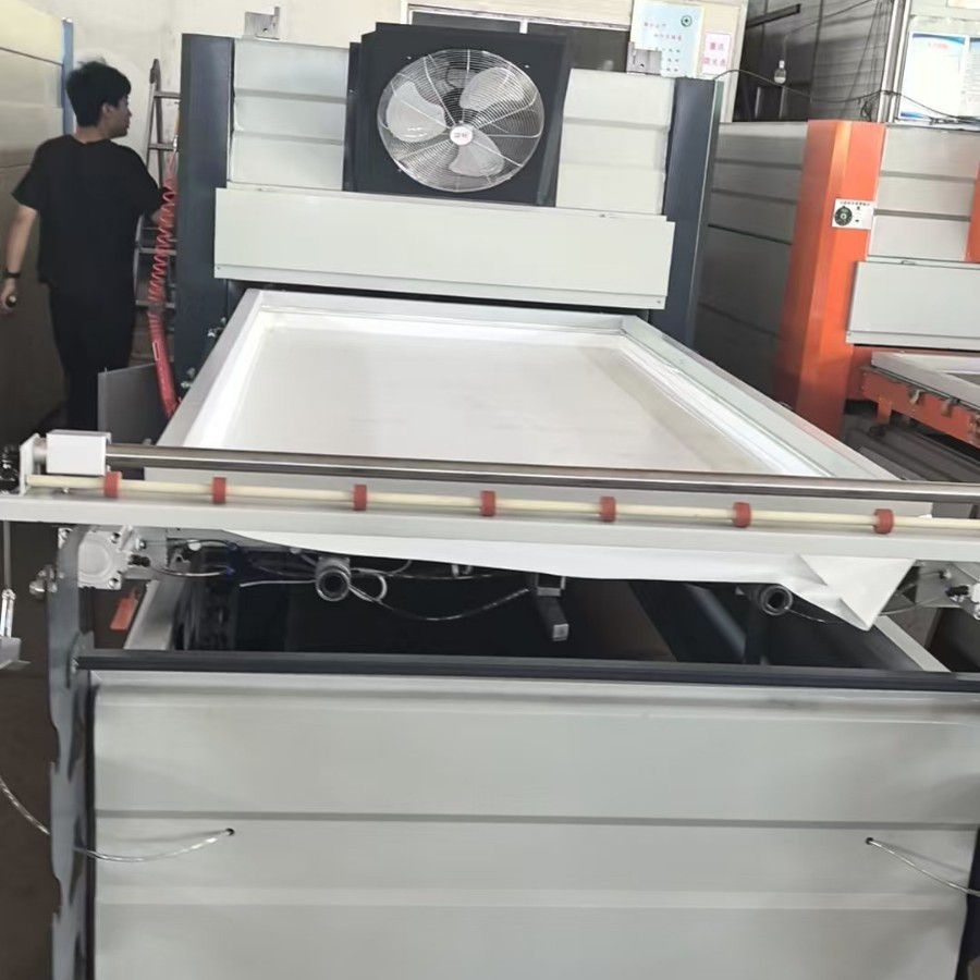 整体衣柜门真空覆膜机PLC控