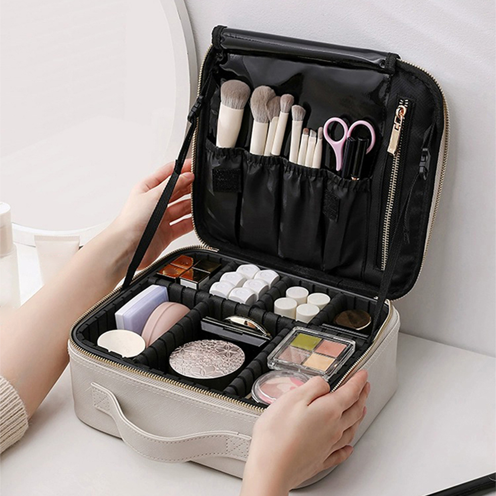 2025新款便携式大容量化妆包女式轻奢高级旅行外出分区收纳多功能