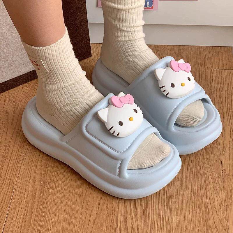 2025新款HelloKitty可爱拖鞋女夏外穿超火家居室内厚底一字凉拖鞋