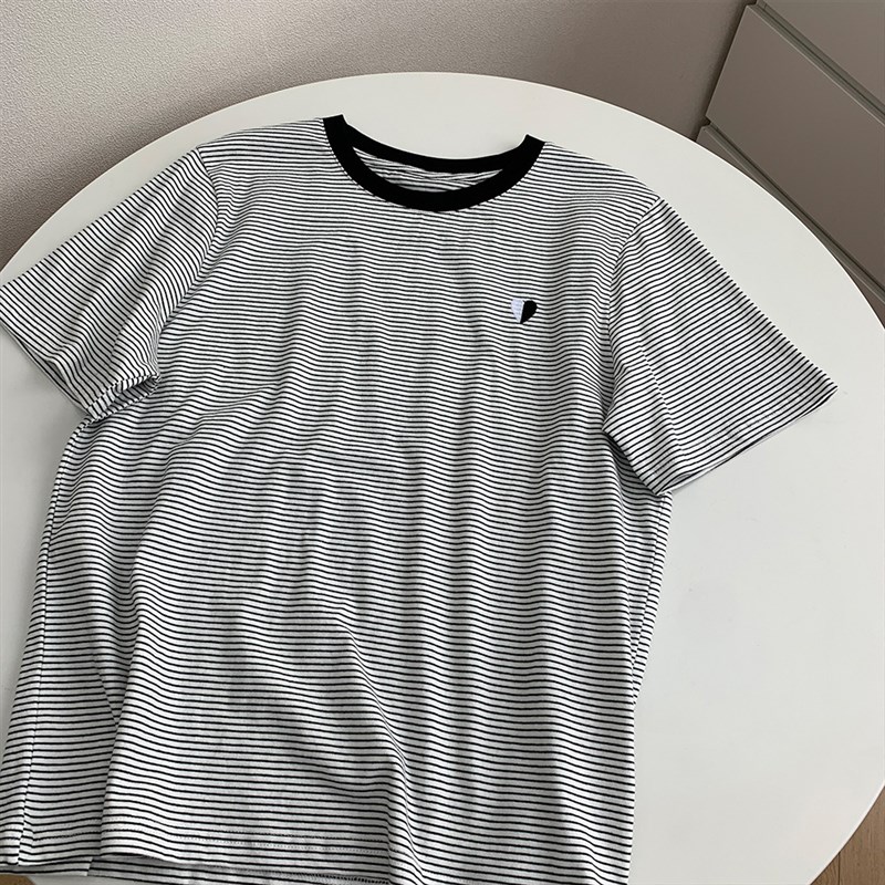 好穿减龄 拼色爱心刺绣条纹T恤韩版圆领H宽松百搭学生上衣夏季tee