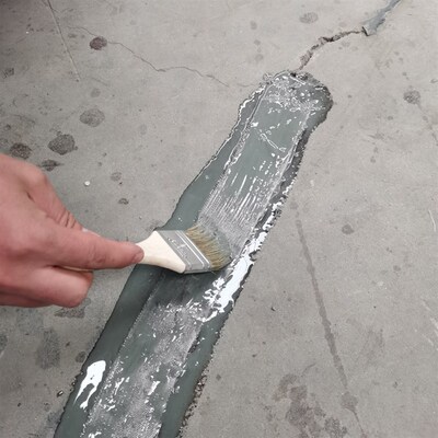 手刷聚脲屋顶防水补漏材料房顶楼顶外墙堵漏王沥青防水涂料胶水