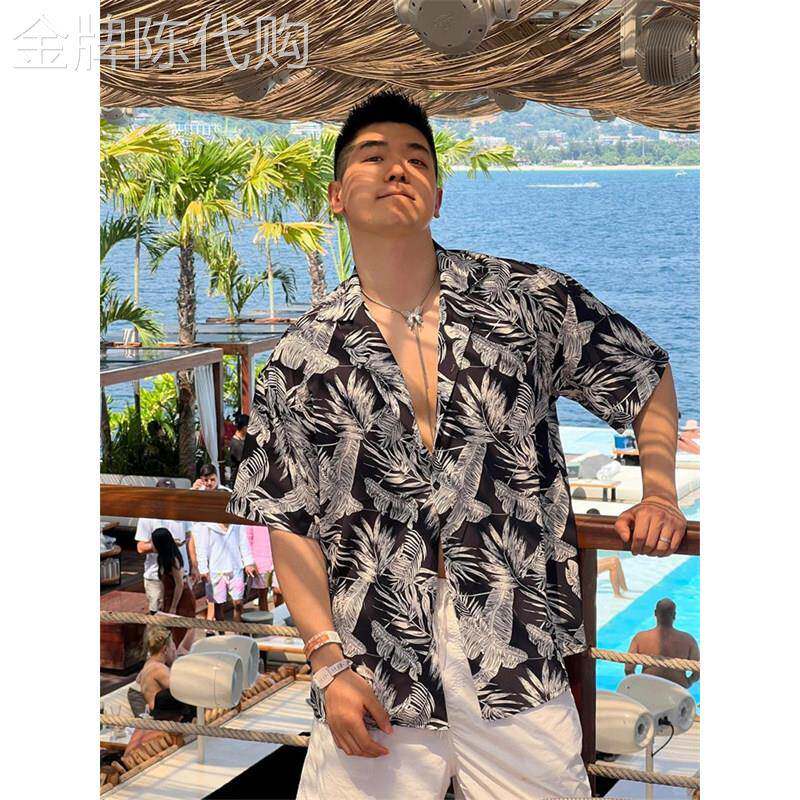 轻奢度假风半袖花衬衫男士2026夏季短袖冰丝海边穿搭巴洛克衬衣
