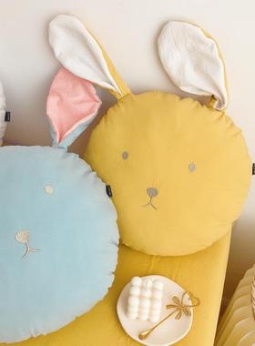 风早安兔hBKx4Aiw抱枕发客厅刺绣抱枕窗芯飘垫靠沙背现代可靠爱兔