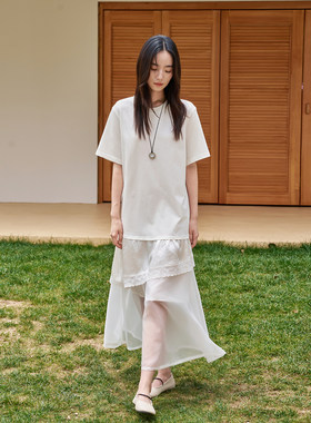 INCOLN因廓 白色松弛感短袖T恤连衣裙女夏蕾丝裙摆拼接假两件长裙