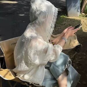 2026年遮肚法式蕾丝连帽防晒衣女夏季薄款宽松设计感小众白色外套