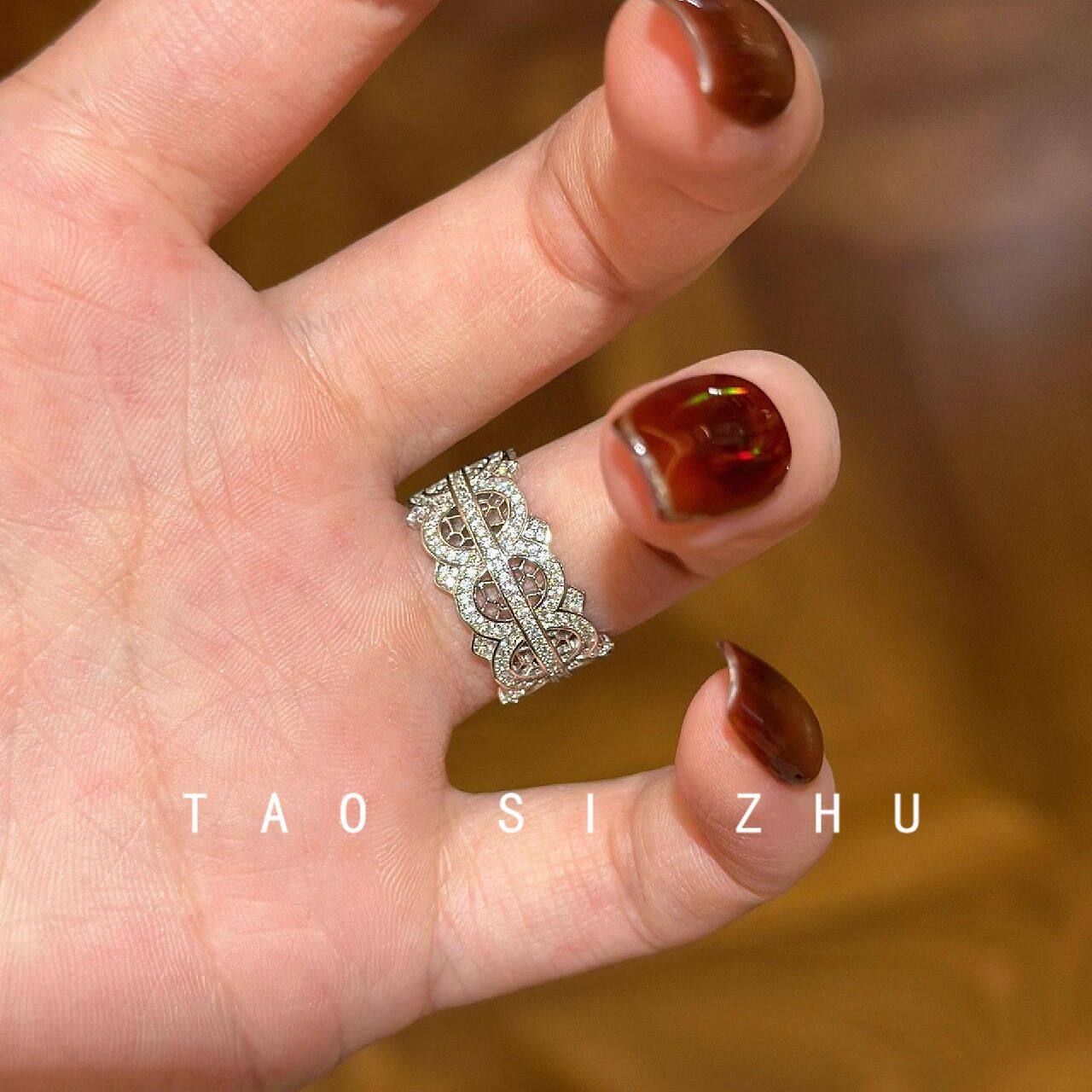 桃思竹 法式浪漫纯欲风蕾丝镂空满钻复古小众轻奢高级感戒指指环,饰品/流行首饰/时尚饰品新,戒指/指环,淘宝优惠券,粉丝福利购,淘宝优惠卷