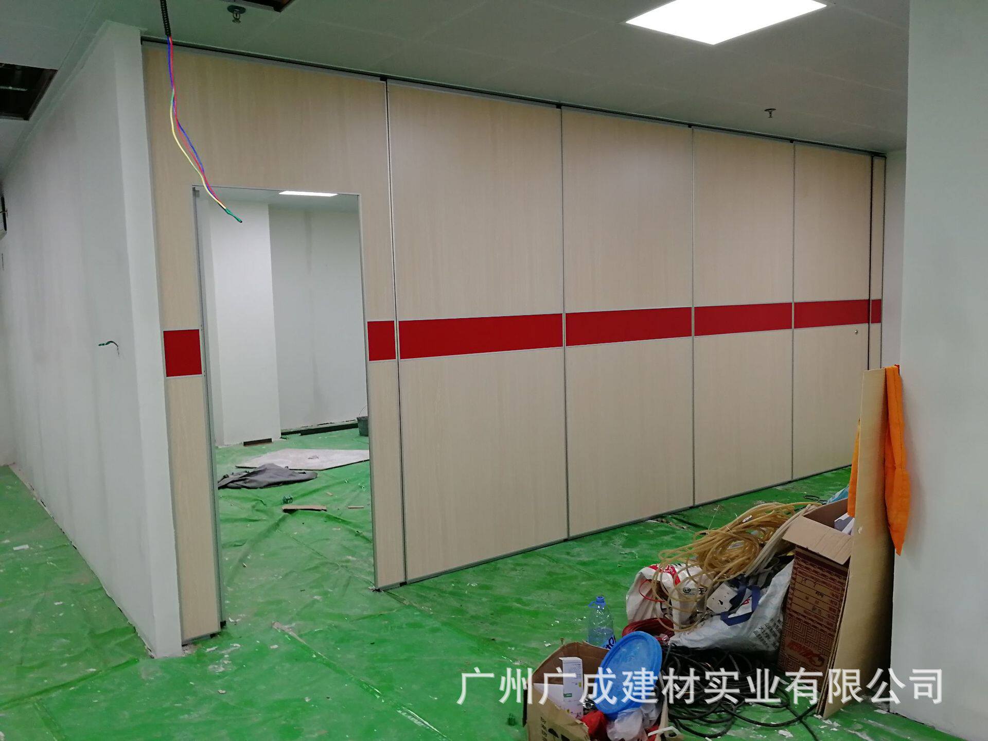 酒店移动隔断墙饭店舞蹈室隔音活动屏风折叠推拉门宴会厅包厢展板