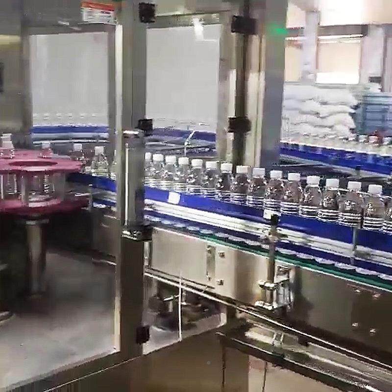 现汁货全自立式圆瓶贴标机果料饮灌装玻璃瓶罐头贴标后道包动702