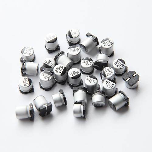 0v贴片0铝电解电容2547UF0*10.5车载用耐高温电解电容环保1电容器