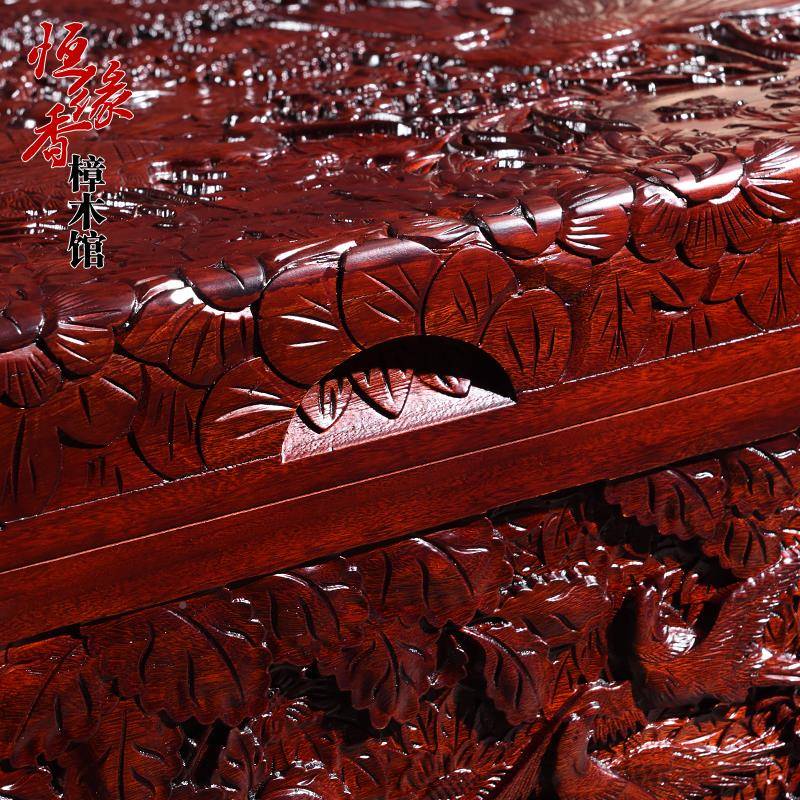 #香樟木箱子实木满雕书衣字画TRC嫁储嫁妆箱结婚收纳物箱箱陪龙凤