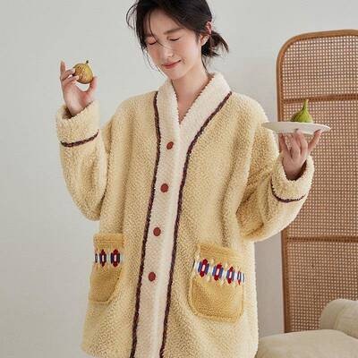 干绒2025新款珊QEH瑚绒复古小花套装花晨露复古花风格