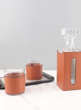 现代轻奢皮革玻璃醒酒器酒具套装摆件客厅酒店酒柜餐边柜家居饰品