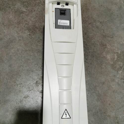 ACS510-01-017A-4 ABB变频器 7.5kw 工控调速装置议价维修