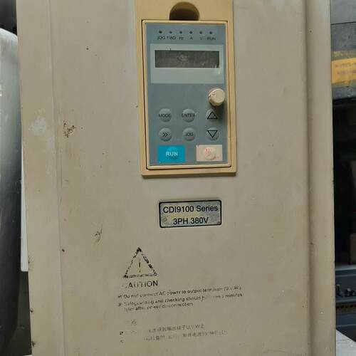 CDI9100-G018T4 变频器 18.5KW 380V 德力西工控设备议价维修