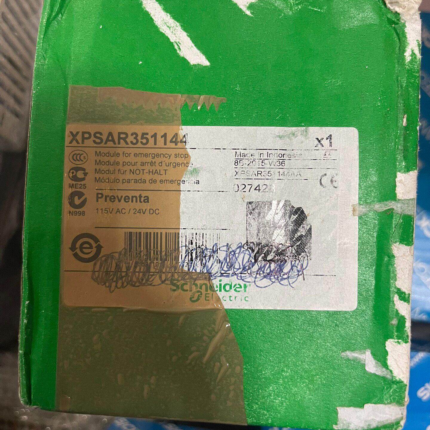 XPSAR351144 安全急停模块 工业自动化控制配件议价维修