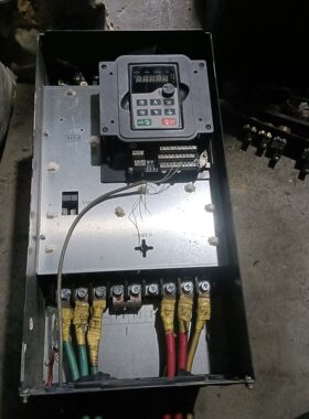 GD200A-037G/045P-4 英威腾变频器 工控调速装置议价维修