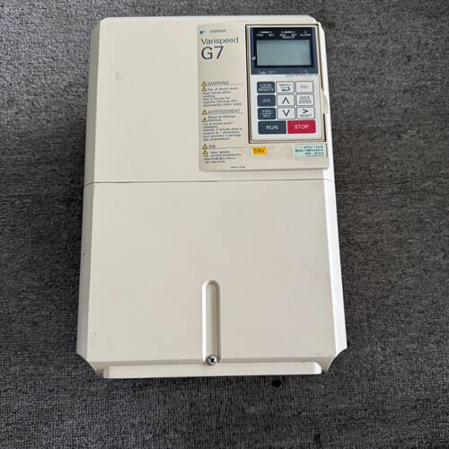 CIMR-G7B4015 安川G7变频器 15KW 380V IP20防护工业应用议价维修