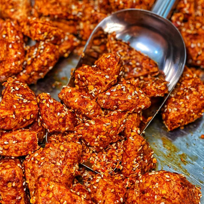 四川叙永麻辣豆腐干油炸零食酥脆现做现发特辣长条脆款小吃