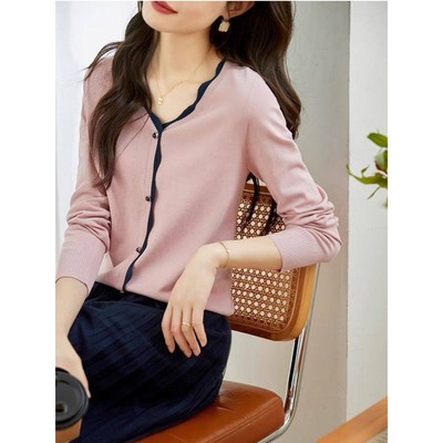 华来阿玛施特2025春季新款小香风波浪拼色V领粉色羊毛针织衫女装