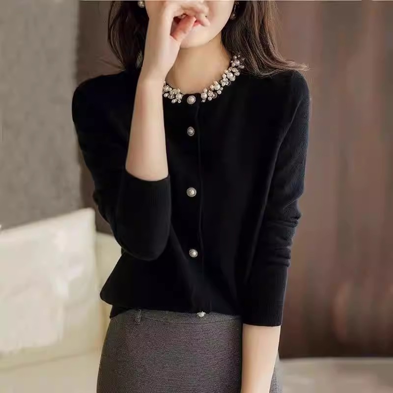 2025早春新款鑫欣阿玛施艾正品官网代购钉珠小香风外套针织开衫女