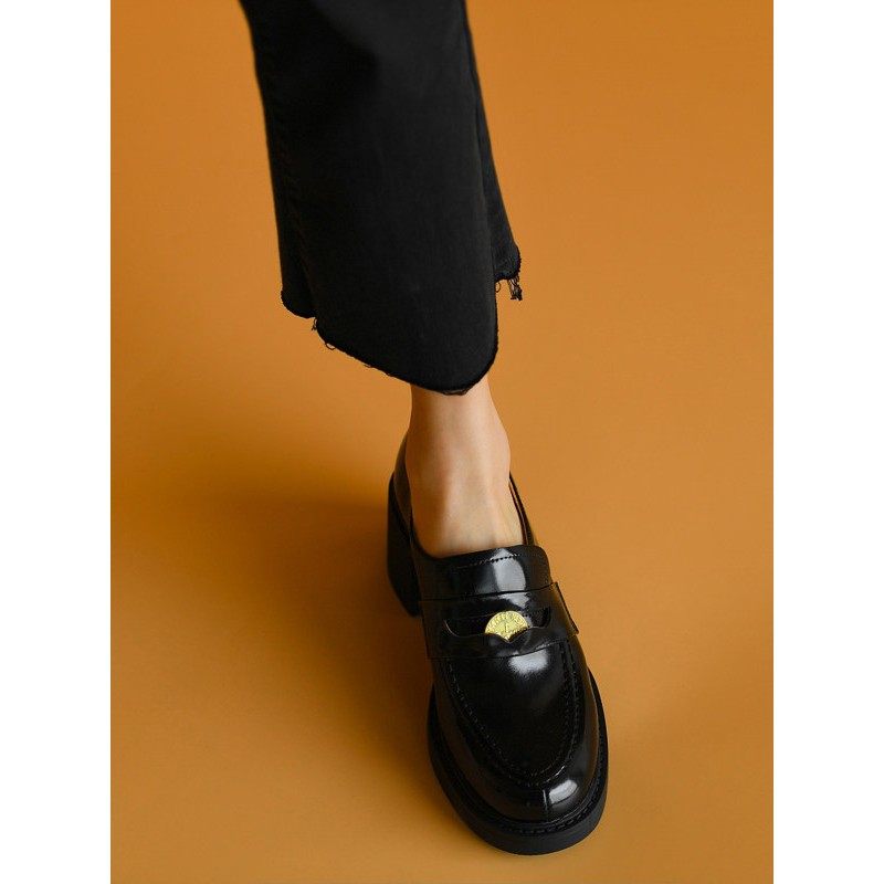 触摸小姐小众优雅的真皮滑上深乐福鞋为妇女英式风格圆头厚高跟鞋,女鞋,乐福鞋（豆豆鞋）,淘宝优惠券,粉丝福利购,淘宝优惠卷