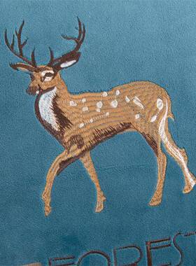 高克秋冬保暖抱枕被子厚贴款二合一布简约绣纯重色两用抱枕VVE带