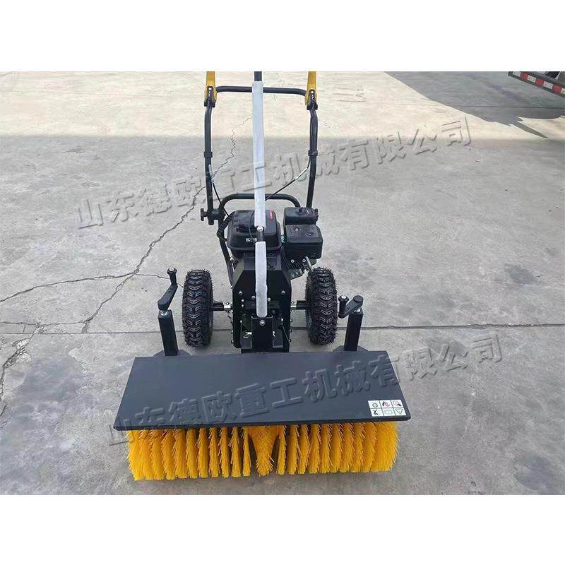 手推式毛刷扫机物雪业小区汽油除雪机胎履JFS带轮市环卫政清雪机