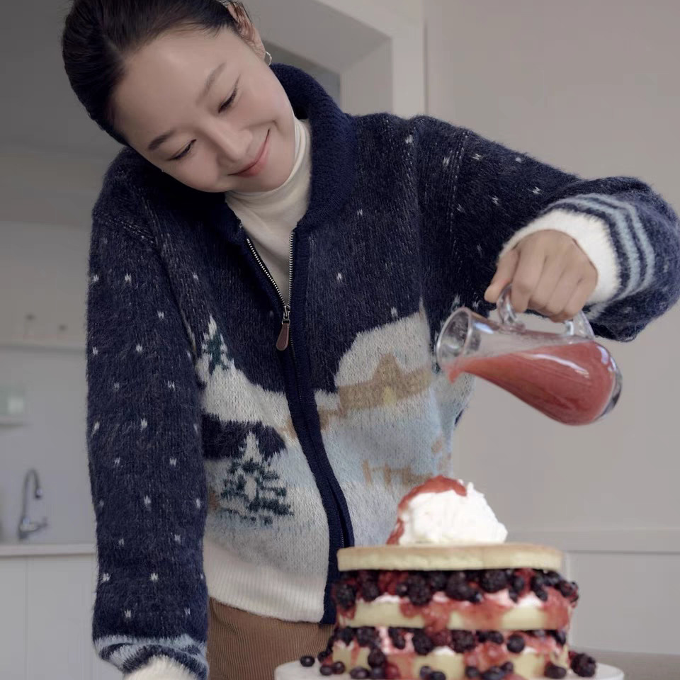 现货 2024冬季新款韩国de*ound孔孝真同款翻领拉链提花毛衣