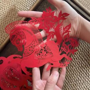 2026马年幼儿园元旦小马剪纸环创春节橱窗福字剪纸成品窗花装饰画