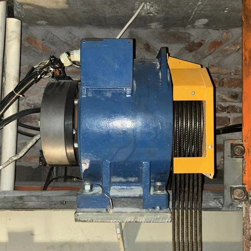 原装全新MCG130主机EM03 02制动器抱闸蒙特纳利主机EMM600刹车盘