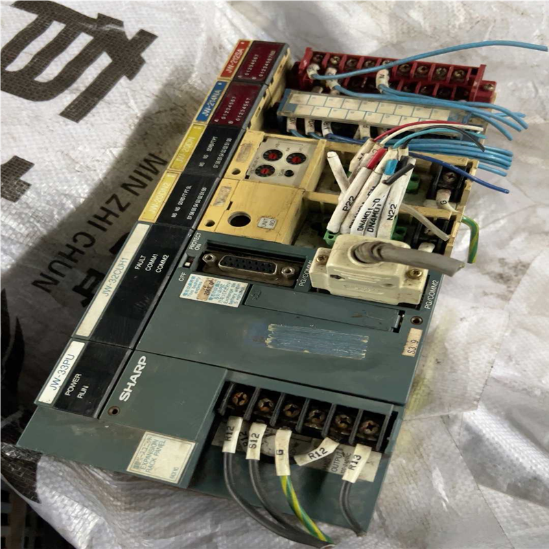 【顺庆】夏普PLC一套，喜欢的咨询议价！【议价】