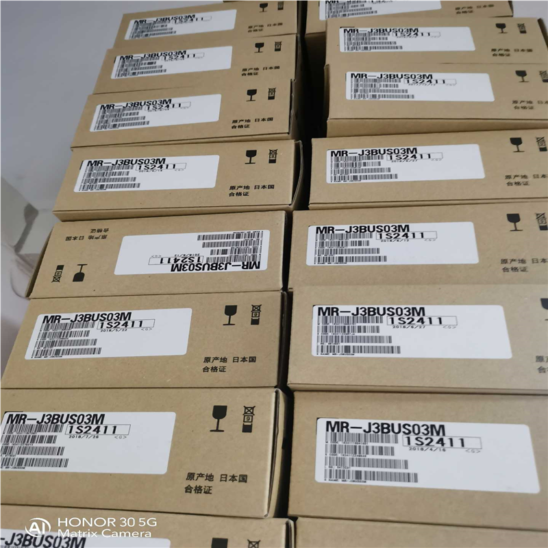 议价 MR-J3BUS0   J3BUS1M 光纤线适用