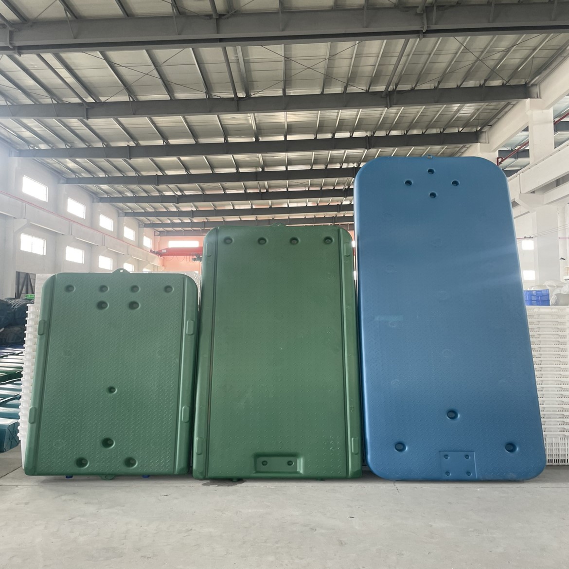 水上钓鱼浮台 塑料平板船 牛筋加厚 水草色钓鱼撒网泡沫船