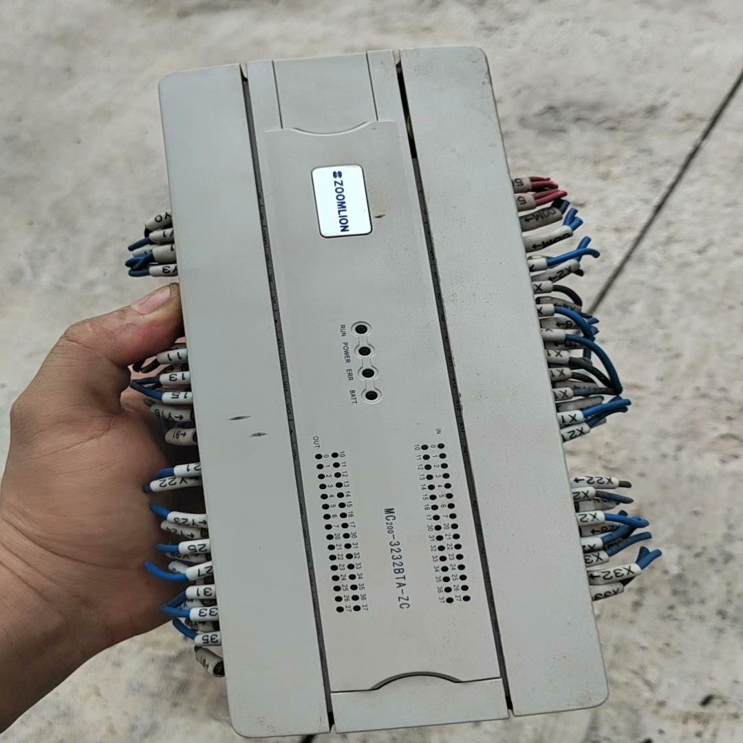 议价拆机中联重科塔吊PLC，麦格米特MC200-3232BTA-