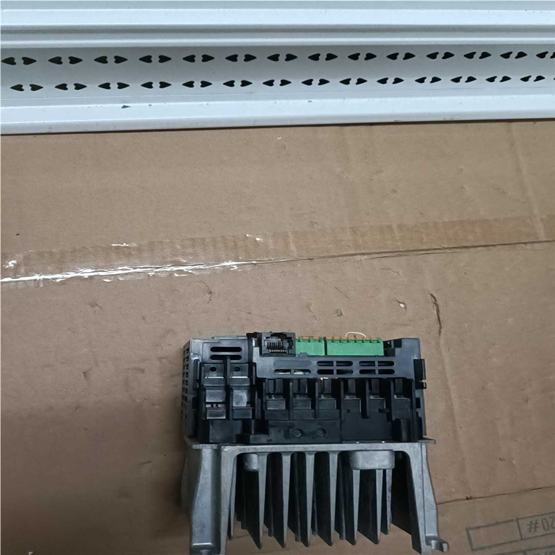 (询价)三菱D700变频器FR-D740-0.75K-CHT 实物图