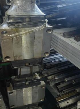 THK 型号 NRS45带法兰滑块 轨道1.(崽崽配件）