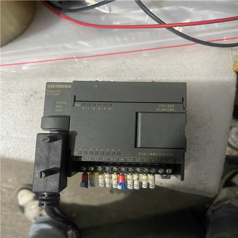 PLC 6ES7 212-1AB23-0XB0成色如图（憨憨电子）