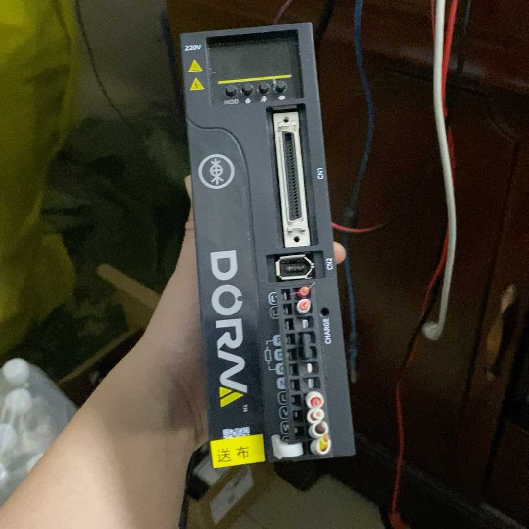 东菱伺服驱动 DS2P-08AS ，成色如图，有多个，功能测（耶耶电