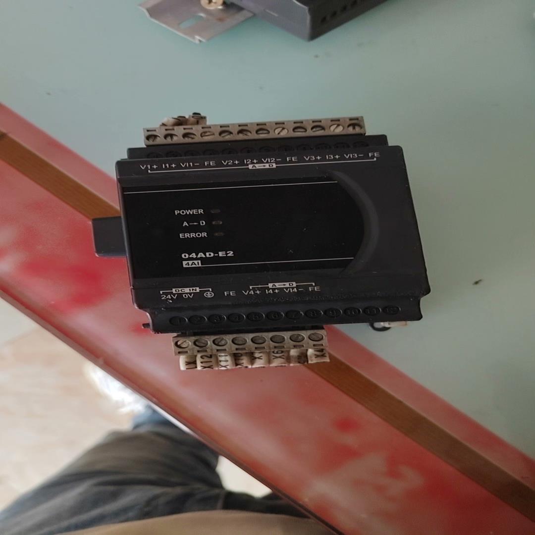 【顺庆】拆机台达模块，DVP04DA-E2   实物拍摄，成色如图，【议