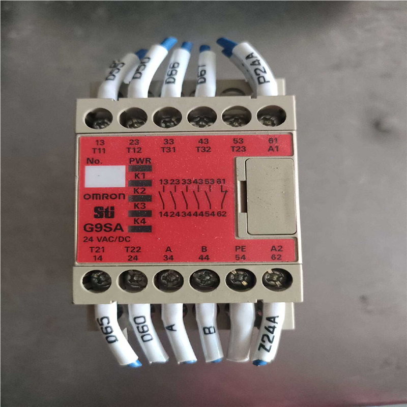 G9SA-501安全继电器，一个，成色如图，实物拍(崽崽配件）