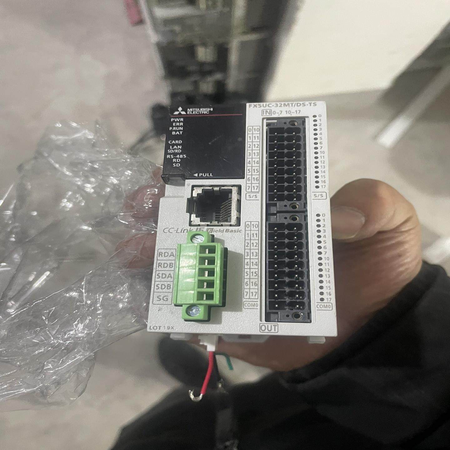 【顺庆】三菱plc模块 FX5UC-32MT/DS-TS 质量保证漂【议价】