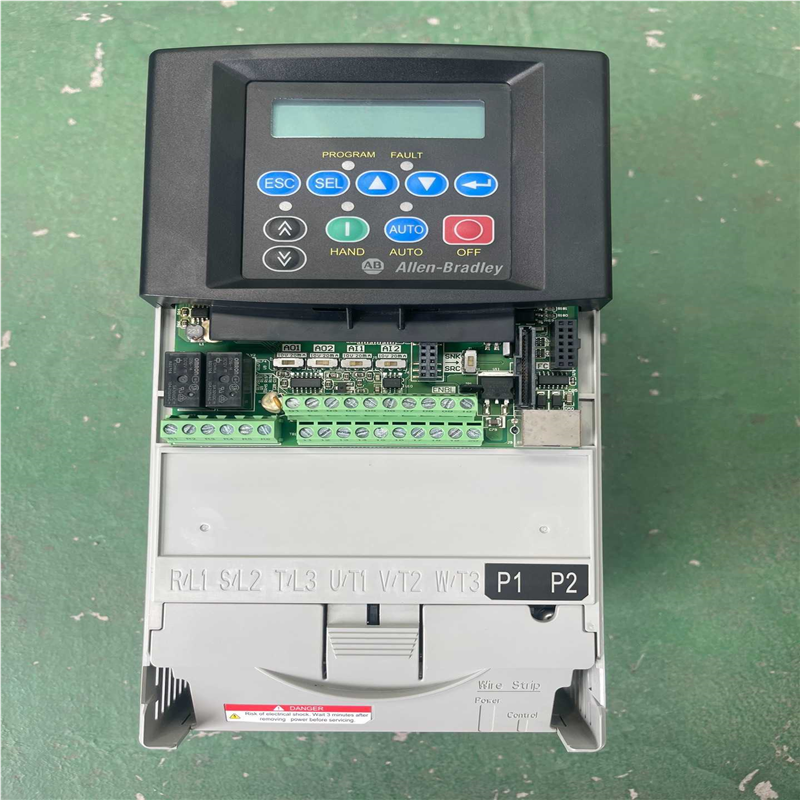 AB   22C-D012N103    罗克韦尔AB 变频~议价