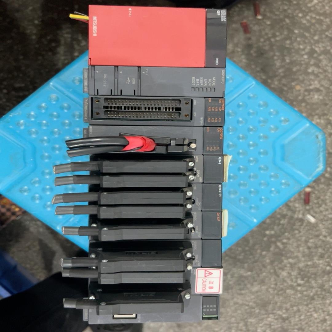 三菱Q系列PLC.Q61P  Q02PU  QD70P8（耶耶电子）