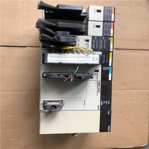 PLC：SYSMAC、C200HE、CPU42、一套成~议价