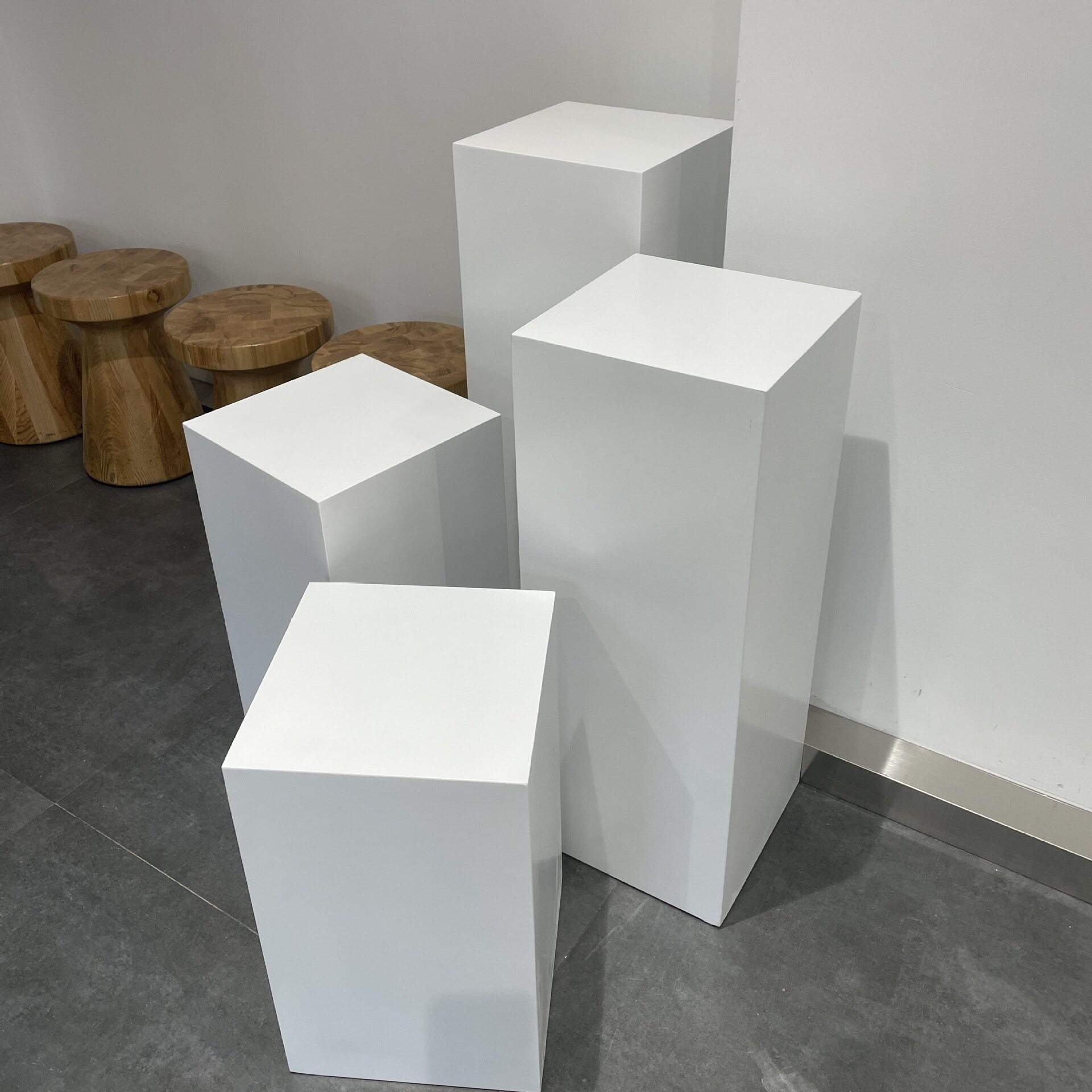 白色展示台展示摆台高低陈列台模特底座烤漆陈列台子方形立柱展览