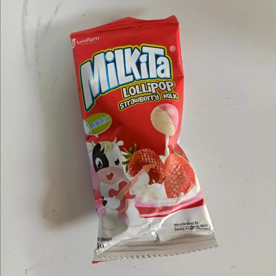 【新货】印尼进口Milkita优你康草莓芒果哈密牛奶瓜双味棒糖